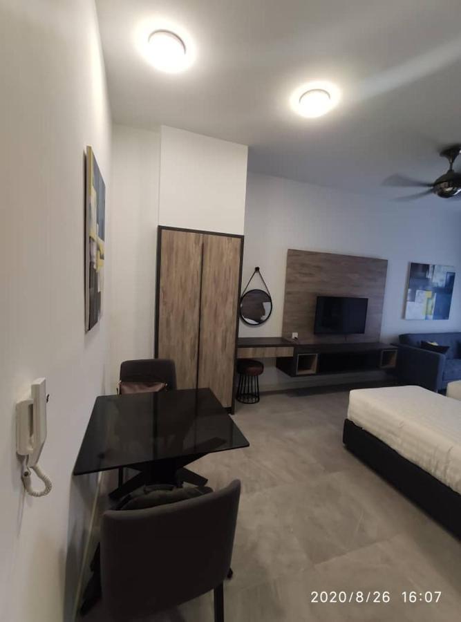 Homestay Shah Rizki At Imperio With Swimming Pool Muslim Friendly Melaka Zewnętrze zdjęcie
