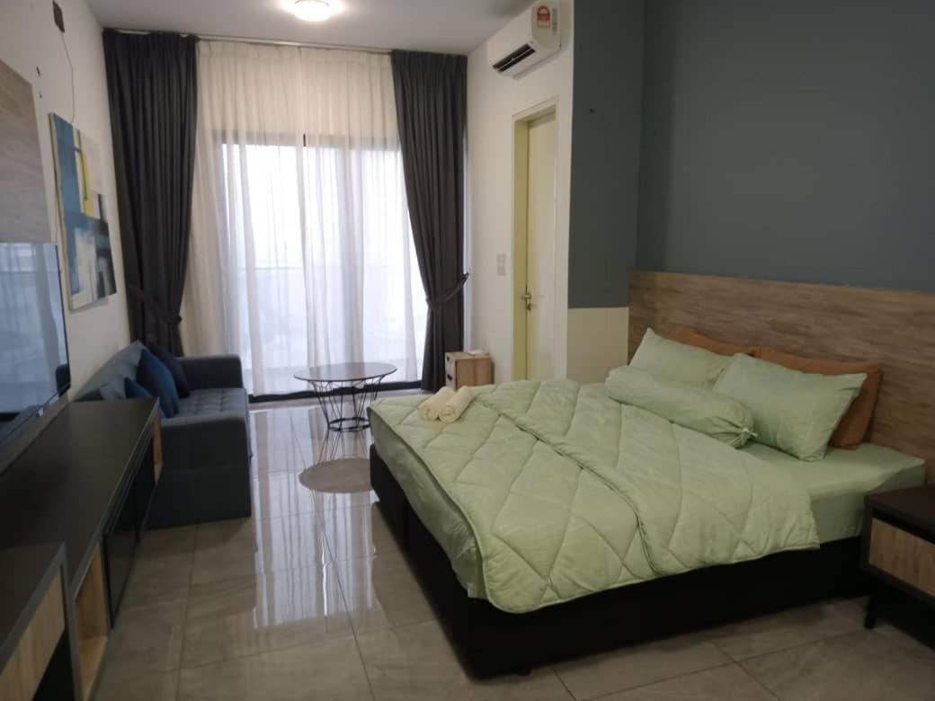 Homestay Shah Rizki At Imperio With Swimming Pool Muslim Friendly Melaka Zewnętrze zdjęcie